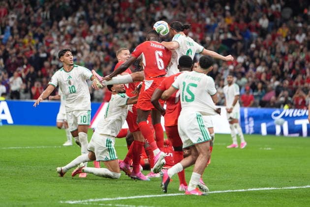 Switzerland v Algeria - FIFA World Cup, WM, Weltmeisterschaft, Fussball 2026 - Round of 32 VANCOUVER, CANADA - JULY 02: Zakaria (6) of Switzerland in action during the 2026 FIFA World Cup Round of 32 match between Switzerland and Algeria at BC Place (Vancouver Stadium) in Vancouver, British Columbia, Canada on July 02, 2026. Ercin Erturk Anadolu British Columbia Canada. Editorial use only. Please get in touch for any other usage.  Copyright: x2026xAnadoluxErcinxErturkx