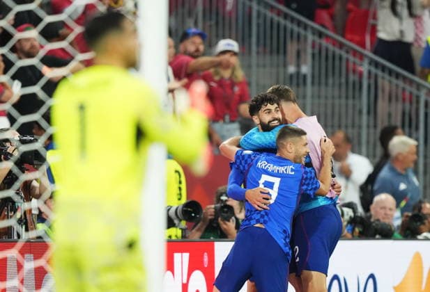 July 2, 2026, Toronto, On, CANADA: Croatia s Josko Gvardiol (centre) celebrates a goal against Portugal that would be disallowed during the second half of a World Cup round of 32 soccer match, in Toronto on Thursday, July 2, 2026. Canada News - July 2, 2026  - ZUMAc35_ 20260702_zaf_c35_224 Copyright: xNathanxDenettex