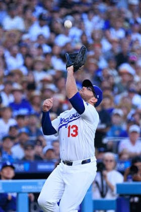 July 2, 2026, Los Angeles, California, USA: Max Muncy 13 of the Los Angeles Dodgers catches a pop fly for an out during a regular season MLB, Baseball Herren, USA game against the San Diego Padres on Thursday July 2, 2026 at Dodger Stadium in Los Angeles, California. JAVIER ROJAS PI Los Angeles USA - ZUMAp124 20260702_zaa_p124_018 Copyright: xJavierxRojasx