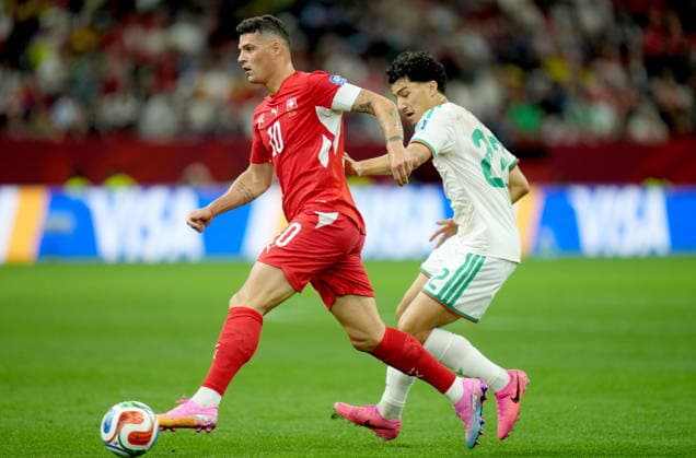 FIFA World Cup, WM, Weltmeisterschaft, Fussball 2026 - Round of 32 - Switzerland vs Algeria Granit Xhaka (L) of Switzerland and Ibrahim Maza of Algeria in action during the FIFA World Cup 2026 Round of 32 match Switzerland against Algeria, in Vancouver, Canada, 03 July 2026. VANCOUVER Canada  Copyright: xBOBxFRIDx