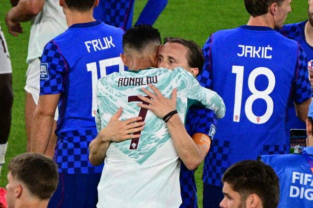 July 2, 2026, Toronto, On, CANADA: Croatia s Luka Modric (10) hugs Portugal s Cristiano Ronaldo (7) during the second half of a World Cup round of 32 soccer match, in Toronto on Thursday, July 2, 2026. Canada News - July 2, 2026  - ZUMAc35_ 20260702_zaf_c35_240 Copyright: xSammyxKoganx
