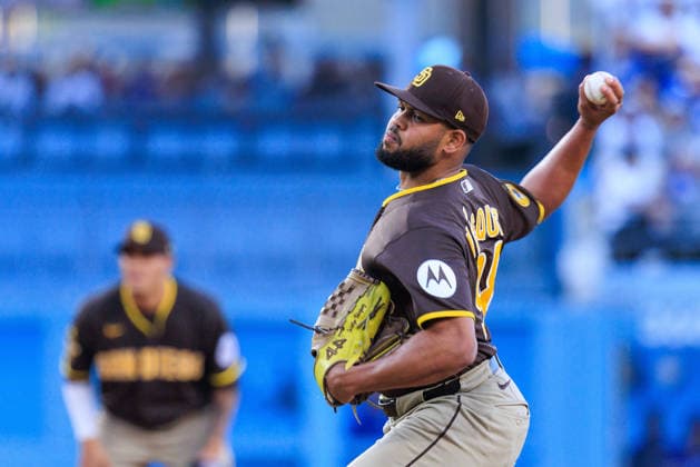 July 2, 2026, Los Angeles, California, USA: Starting pitcher, Randy VoÂ¡squez 98 of the San Diego Padres during a regular season MLB, Baseball Herren, USA National game against the Los Angeles Dodgers on Thursday July 2, 2026 at Dodger Stadium in Los Angeles, California. JAVIER ROJAS PI Los Angeles USA - ZUMAp124 20260702_zaa_p124_035 Copyright: xJavierxRojasx