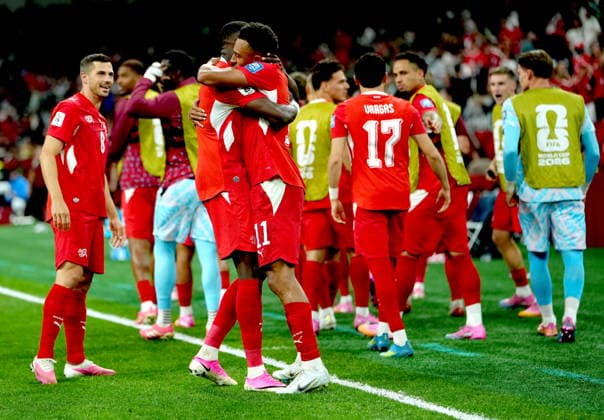 FIFA World Cup, WM, Weltmeisterschaft, Fussball 2026 - Round of 32 - Switzerland vs Algeria Dan Ndoye (foreground R) of Switzerland celebrates with teammates after scoring his team s second goal during the FIFA World Cup 2026 Round of 32 match Switzerland against Algeria, in Vancouver, Canada, 02 July 2026. VANCOUVER Canada  Copyright: xBOBxFRIDx