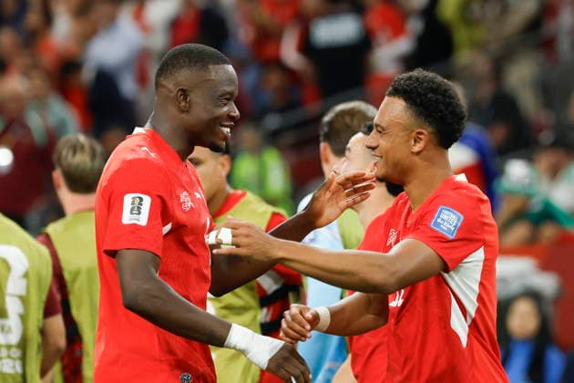 FIFA World Cup, WM, Weltmeisterschaft, Fussball 2026 - Round of 32 - Switzerland vs Algeria Switzerland s Dan Ndoye (R) celebrates with teammate Denis Zakaria (L) after scoring his side s second goal during the 2026 FIFA World Cup round of 32 soccer match between Switzerland and Algeria at BC Place stadium in Vancouver, Canada, 02 July 2026. Vancouver Canada  Copyright: xPETERxKLAUNZERx