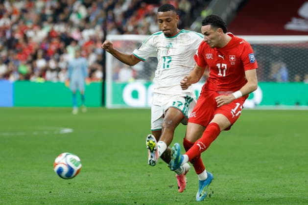 FIFA World Cup, WM, Weltmeisterschaft, Fussball 2026 - Round of 32 - Switzerland vs Algeria Algeria s Rafik Belghali (L) and Switzerland s Ruben Vargas in action during the 2026 FIFA World Cup round of 32 soccer match between Switzerland and Algeria at BC Place stadium in Vancouver, Canada, 02 July 2026. Vancouver Canada  Copyright: xPETERxKLAUNZERx