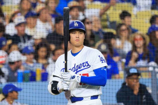 July 2, 2026, Los Angeles, California, USA: Shohei Ohtani 17 of the Los Angeles Dodgers gets ready to bat during a regular season MLB, Baseball Herren, USA game against the San Diego Padres on Thursday July 2, 2026 at Dodger Stadium in Los Angeles, California. JAVIER ROJAS PI Los Angeles USA - ZUMAp124 20260702_zaa_p124_036 Copyright: xJavierxRojasx
