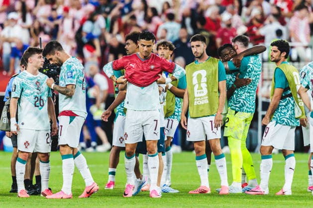 TORONTO, ON - JULY 02: Forward Cristiano Ronaldo (7) of Portugal puts on a jersey honoring Diogo Jota after the FIFA World Cup, WM, Weltmeisterschaft, Fussball 2026 Round of 32 match between Portugal and Croatia on July 02, 2026, at Toronto Stadium in Toronto, ON. (Photo by Mathew Tsang Icon Sportswire) SOCCER: JUL 02 FIFA World Cup 26 Round of 32 - Portugal v Croatia EDITORIAL USE ONLY Icon260702059