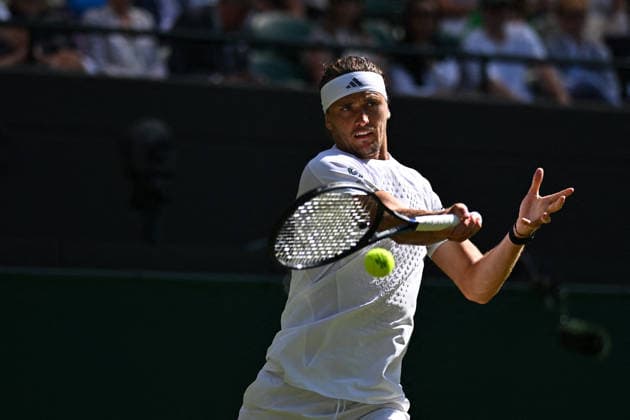 2026 Wimbledon - Alexander Zverev Alexander Zverev (GER) during his second round match at the 2025 Wimbledon Tennis Championships at the AELTC in London, UK on July 2, 2026. Photo by Corinne Dubreuil ABACAPRESS.COM London  Copyright: xDubreuilxCorinne ABACAx
