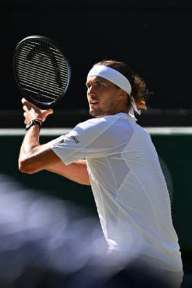 2026 Wimbledon - Alexander Zverev Alexander Zverev (GER) during his second round match at the 2025 Wimbledon Tennis Championships at the AELTC in London, UK on July 2, 2026. Photo by Corinne Dubreuil ABACAPRESS.COM London  Copyright: xDubreuilxCorinne ABACAx