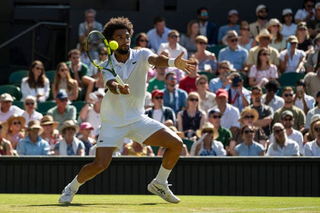(260703) -- LONDON, July 3, 2026 -- Arthur Fils of France returns the ball during the men s singles second round match against Matteo Berrettini of Italy at the Wimbledon Tennis Championships in London, Britain, on July 2, 2026. (Photo by Xinhua) (SP)BRITAIN-LONDON-TENNIS-WIMBLEDON-MEN S SINGLES StephenxChung 