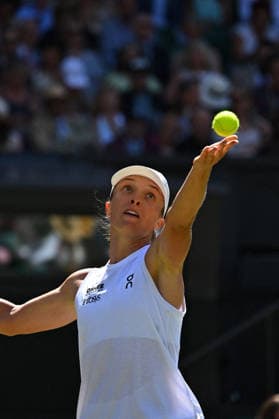 2026 Wimbledon - Iga Swiatek Iga Swiatek (POL) during her second round match at the 2025 Wimbledon Tennis Championships at the AELTC in London, UK on July 2, 2026. Photo by Corinne Dubreuil ABACAPRESS.COM London  Copyright: xDubreuilxCorinne ABACAx