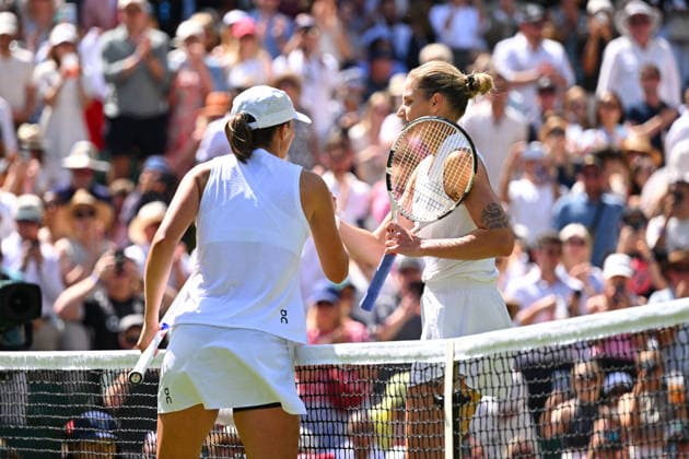 2026 Wimbledon - Iga Swiatek Iga Swiatek (POL) during her second round match at the 2025 Wimbledon Tennis Championships at the AELTC in London, UK on July 2, 2026. Photo by Corinne Dubreuil ABACAPRESS.COM London  Copyright: xDubreuilxCorinne ABACAx