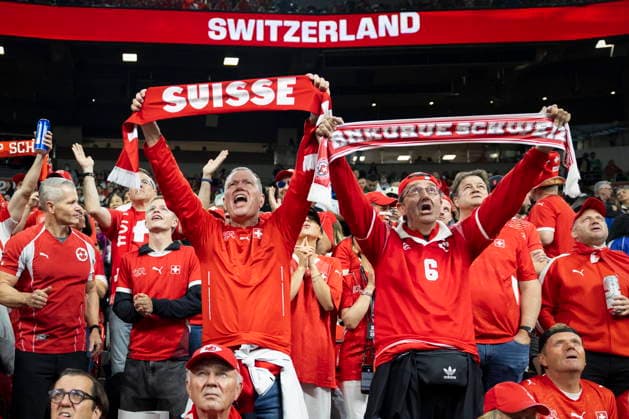 FIFA World Cup, WM, Weltmeisterschaft, Fussball 2026 - Round of 32 - Switzerland vs Algeria Swiss fans cheer prior to the World Cup round of 32 soccer match between Switzerland and Algeria at the BC Place stadium in Vancouver, Canada, 02 July 2026. Vancouver Canada  Copyright: xPETERxKLAUNZERx