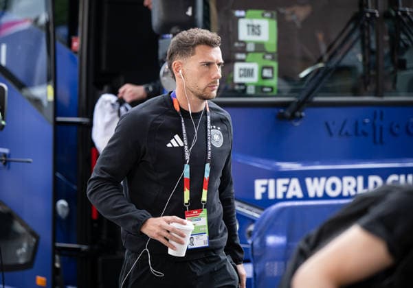 Fussball FIFA WM 2026 Sechzehntelfinale in Boston Deutschland - Paraguay 29.06.2026 Teamankunft im Stadion, Leon Goretzka (Deutschland) *** Soccer: 2026 FIFA World Cup Round of 32 in Boston: Germany vs. Paraguay, June 29, 2026. Team arrival at the stadium; Leon Goretzka, Germany