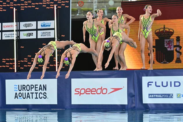 SYNCHRONSCHWIMMEN - Team Spanien (ESP) bei den Jugend-Europameisterschaften im Synchronschwimmen in der Disziplin Team Technische Kür Finale in München am 02.07.2026, Deutschland, Oberbayern München Olympia-Schwimhalle Bayern Deutschland *** SYNCHRONIZED SWIMMING Team Spain (ESP) at the European Junior Synchronized Swimming Championships in the Team Technical Routine Final in Munich on July 2, 2026, Germany, Upper Bavaria, Munich Olympic Swimming Hall, Bavaria, Germany
