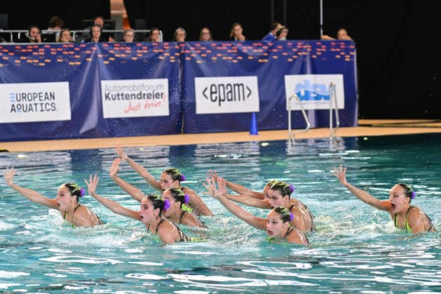 SYNCHRONSCHWIMMEN - Team Spanien (ESP) bei den Jugend-Europameisterschaften im Synchronschwimmen in der Disziplin Team Technische Kür Finale in München am 02.07.2026, Deutschland, Oberbayern München Olympia-Schwimhalle Bayern Deutschland *** SYNCHRONIZED SWIMMING Team Spain (ESP) at the European Junior Synchronized Swimming Championships in the Team Technical Routine Final in Munich on July 2, 2026, Germany, Upper Bavaria, Munich Olympic Swimming Hall, Bavaria, Germany