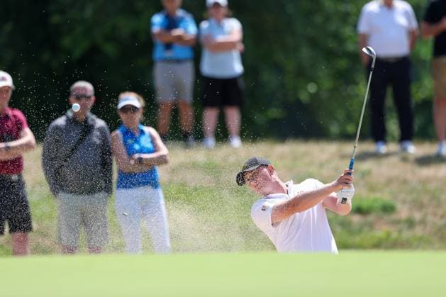 Finn Koelle (AM) (GER) schlaegt aus dem Bunker, Sand, 37. BMW International Open 2026, Golf, DP World Tour, Herren, Runde 2, 03.07.2026 Eichenried Bayern Deutschland *** Finn Koelle (GER) hits from the bunker, sand, 37 BMW International Open 2026, Golf, DP World Tour, Men, Round 2, July 3, 2026, Eichenried, Bavaria, Germany Copyright: xkolbert-press ChristianxKolbertx