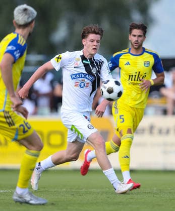 SOCCER - Sturm vs Kosice, test match IRDNING,AUSTRIA,03.JUL.26 - SOCCER - ADMIRAL Bundesliga, Nike liga, SK Sturm Graz vs FC Kosice, test match. Image shows Simon Seidl (Sturm) and Bojan Damjanovic (Kosice).  GEPAxpictures xHaraldxSteiner
