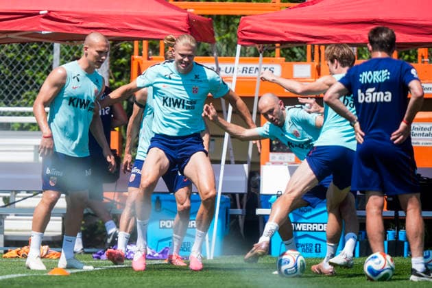 Fotball-VM 2026: New Jersey, USA 20260703. Erling Braut Haaland trener pa Melanie Lane Training Ground for 8 -delsfinalen i VM mot Brasil. Foto: Terje Pedersen NTB New Jersey USA EDITORIAL USE ONLY. RESTRICTED USE FOR BETTING COMPANIES Ref:_SPOIUm2-4_AnLo.jpg *** 2026 FIFA World Cup, New Jersey, USA, July 3, 2026: Erling Braut Haaland trains at Melanie Lane Training Ground ahead of the World Cup quarterfinal against Brazil. Photo: Terje Pedersen, NTB, New Jersey, USA. EDITORIAL USE ONLY. RESTRICTED USE FOR BETTING COMPANIES.  Copyright: xTerjexPedersenx xNTBx