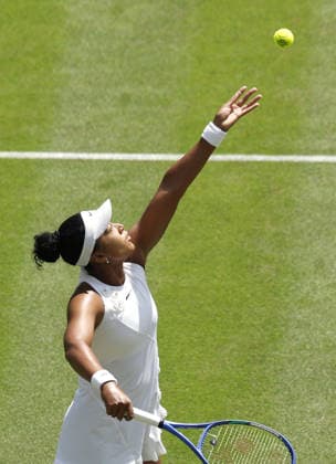 Tennis: Wimbledon championships Naomi Osaka of Japan plays against Daria Kasatkina of Australia in the women s singles third round at the Wimbledon tennis tournament in London on July 3, 2026.  A14AA0005621490P