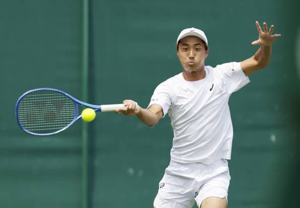 Tennis: Wimbledon championships Shintaro Mochizuki of Japan plays against Rafael Jodar of Spain in the men s singles third round at the Wimbledon tennis tournament in London on July 3, 2026.  A14AA0005621500P