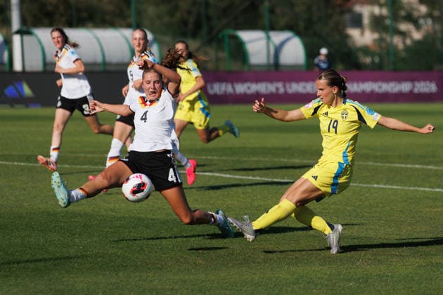 260703 Lina Szaraz of Germany and Agnes Ekberg of Sweden during the women s Euro Under-19 football match between Sweden and Germany on July 3, 2026 in Zenica. Photo: Aleksandar Djorovic BILDBYRAN COP 184 XX0042 fotboll football soccer fotball u19 em match 3 sverige germany womens euro under-19 sweden dam bbeng u19 f19 euros *** July 3, 2026: Lina Szaraz of Germany and Agnes Ekberg of Sweden during the Women’s Under-19 European Championship soccer match between Sweden and Germany on July 3, 2026 in Zenica. Photo by Aleksandar Djorovic. BILDBYRAN COP 184 XX0042 soccer football fotball U19 European Championship match 3 Sweden Germany Women’s U19 European Championship Sweden women’s U19 soccer  Copyright: ALEKSANDARxDJOROVIC BB260703ZK018