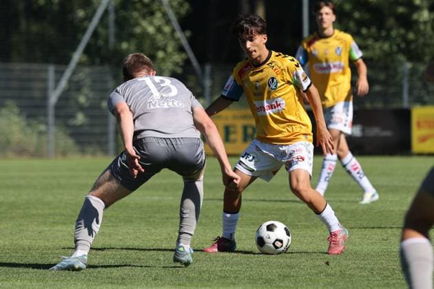 03.07.2026, AUT, St.Roman, Testspiel SV Ried vs Jahn Regensburg, Im Bild: Leonit Zeqiri, Fotocredit Reinhard Schröckelsberger *** July 3, 2026, Austria, St. Roman, Friendly Match: SV Ried vs. Jahn Regensburg. Pictured: Leonit Zeqiri. Photo credit: Reinhard Schröckelsberger