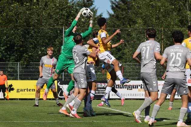 03.07.2026, AUT, St.Roman, Testspiel SV Ried vs Jahn Regensburg,Fotocredit Reinhard Schröckelsberger *** July 3, 2026, Austria, St. Roman, Friendly Match: SV Ried vs. Jahn Regensburg, Photo credit: Reinhard Schröckelsberger