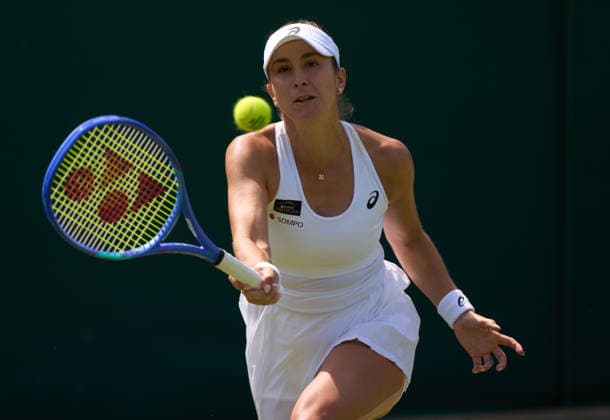 2026 Wimbledon, July 03, Day 5 LONDON, - JULY 3: Belinda Bencic of Switzerland plays a shot against Anna Kalinskaya during their third round match at 2026 Wimbledon, July 03, Day 5 at The all England club, Wimbledon on July 3, 2026 in London, GBR. London The all England club, Wimbledon GBR Copyright: xPeterxvanxdenxBerg ISIxPhotosx 9445