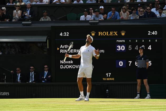 Tennis - Wimbledon 2026 - ITF - The Championships - 03 06 2026 - Tennis - Wimbledon 2026 - ITF - The Championships - 03 06 2026 - Novak Djokovic - Serbie - bat Arthur Rinderknech - France London  Copyright: xChryslenexCaillaud Psnewzx