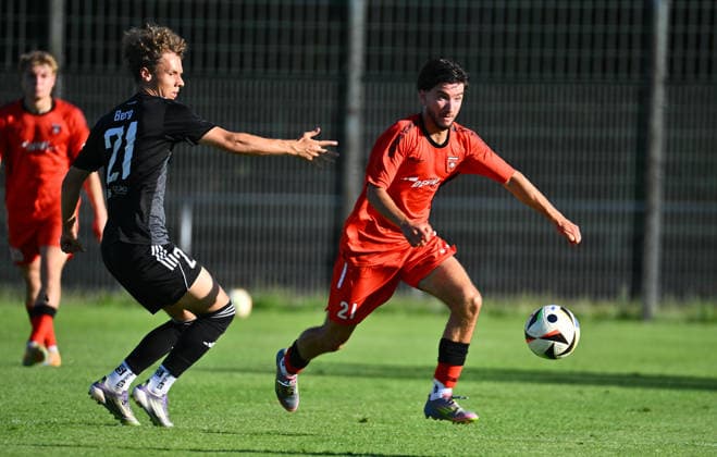03.07.2026 - Fussball - Saison 2026 2027 - BFV - Toto-Pokal : ASV Neumarkt - SV Fortuna Regensburg - - xwoxzix - Maximilian Berg (21, SV Fortuna Regensburg ) Elias Schumm (21, ASV Neumarkt , rechts ) *** July 3, 2026, 2026–2027 Soccer Season, BFV Toto Cup, ASV Neumarkt vs. SV Fortuna Regensburg, xwoxzix, Maximilian Berg, 21, SV Fortuna Regensburg, Elias Schumm, 21, ASV Neumarkt, right