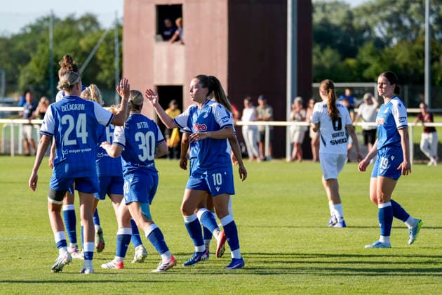 Spielerinnen der TSG 1899 Hoffenheim, jubeln über das Tor zum 2:1, Jubel, Torjubel, Torerfolg, celebrate the goal, goal, celebration, jubelt ueber das Tor, Freuen, Freude, freut sich, optimistisch, positiv, Spielszene, Highlight, Action, Aktion, 03.07.2026, Sankt Leon-Rot (Deutschland), Fussball, Frauen, Testspiel, TSG 1899 Hoffenheim - Karlsruher SC, 03.07.2026, Sankt Leon-Rot (Deutschland), Fussball, Frauen, Testspiel, TSG 1899 Hoffenheim - Karlsruher SC, DFB DFL REGULATIONS PROHIBIT ANY USE OF PHOTOGRAPHS AS IMAGE SEQUENCES AND OR QUASI-VIDEO. *** Players from TSG 1899 Hoffenheim celebrate the goal that made it 2–1, Celebration, Goal Celebration, Goal Scored, Celebrating the Goal, Goal, Celebration, Celebrating the Goal, Joy, Happiness, Happy, Optimistic, Positive, Game Moment, Highlight, Action, 03 07 2026, Sankt Leon Rot, Germany, soccer, women, friendly match, TSG 1899 Hoffenheim vs. Karlsruher SC, July 3, 2026, Sankt Leon Rot, Germany, soccer, women, friendly match, TSG 1899 Hoffenheim vs. Karlsruher SC, DFB and DFL regulations prohibit any use of photographs as image sequences and or quasi-video xozx