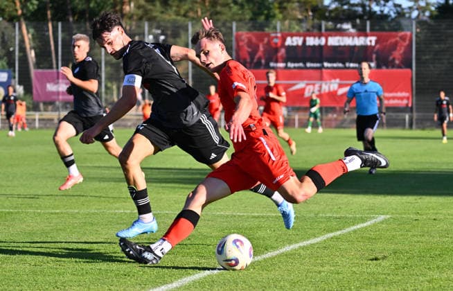 03.07.2026 - Fussball - Saison 2026 2027 - BFV - Toto-Pokal : ASV Neumarkt - SV Fortuna Regensburg - - xwoxzix - Andrea Nocerino (14, SV Fortuna Regensburg ) Jushua Kurz (14, ASV Neumarkt , rechts ) *** July 3, 2026, 2026–2027 Soccer Season, BFV Toto Cup, ASV Neumarkt vs. SV Fortuna Regensburg, xwoxzix, Andrea Nocerino 14, SV Fortuna Regensburg, Jushua Kurz 14, ASV Neumarkt, right