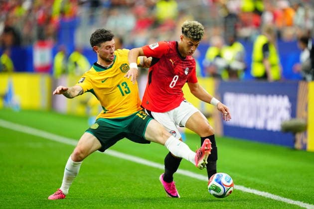 Australia v Egypt - FIFA World Cup, WM, Weltmeisterschaft, Fussball 2026 - Round of 32 ARLINGTON, USA - JULY 03: Emam Ashour (8) of Egypt in action against Aiden O’Neill (13) of Australia during the 2026 FIFA World Cup Round of 32 match between Australia and Egypt at Dallas Stadium in Arlington, Texas, United States on July 03, 2026. Evrim Aydin Anadolu Texas United States. Editorial use only. Please get in touch for any other usage.  Copyright: x2026xAnadoluxEvrimxAydinx
