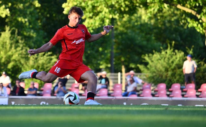 03.07.2026 - Fussball - Saison 2026 2027 - BFV - Toto-Pokal : ASV Neumarkt - SV Fortuna Regensburg - - xwoxzix - Tim Brandl (16, ASV Neumarkt ) Elfmeter Strafstoß Elmeterschießen *** July 3, 2026 Soccer Season 2026–2027 BFV Toto Cup ASV Neumarkt SV Fortuna Regensburg xwoxzix Tim Brandl 16, ASV Neumarkt Penalty Kick Penalty Shootout