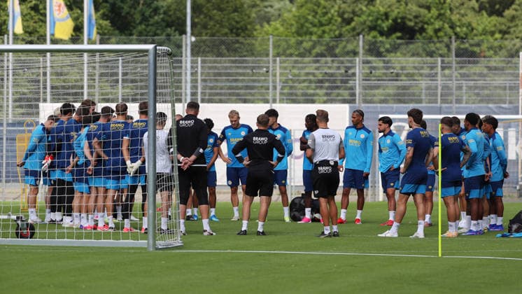 Braunschweig, Trainingsauftakt Braunschweig, 03.07.2026, Fußball, Herren, 2. BL, Saison 2026 2027, Eintracht Braunschweig, Trainingsauftakt, Stadion an der Hamburger Straße Niedersachsen Deutschland *** Braunschweig, Start of Training, Braunschweig, July 3, 2026, Soccer, Men s, 2nd Division, 2026–2027 Season, Eintracht Braunschweig, Start of Training, Stadium on Hamburger Straße, Lower Saxony, Germany