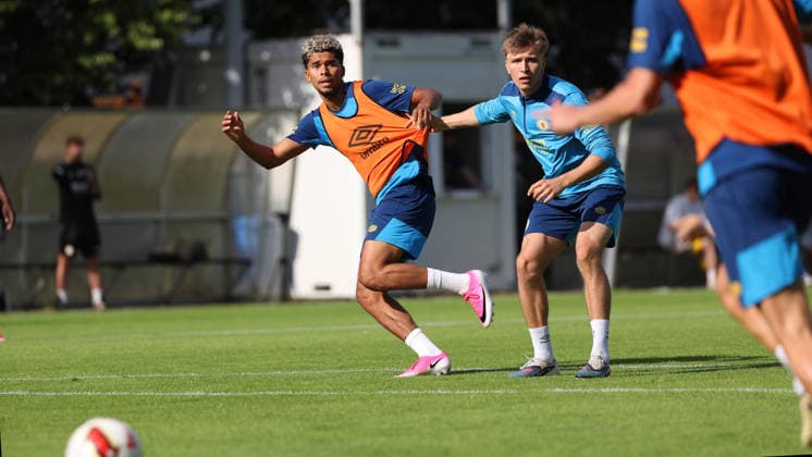 Braunschweig, Trainingsauftakt Braunschweig, 03.07.2026, Fußball, Herren, 2. BL, Saison 2026 2027, Eintracht Braunschweig, Trainingsauftakt, Yan Sturm, Tristan Wagner Stadion an der Hamburger Straße Niedersachsen Deutschland *** Braunschweig, Start of Training, Braunschweig, July 3, 2026, Soccer, Men s, 2nd Division, 2026–2027 Season, Eintracht Braunschweig, Start of Training, Yan Sturm, Tristan Wagner Stadium on Hamburger Straße, Lower Saxony, Germany