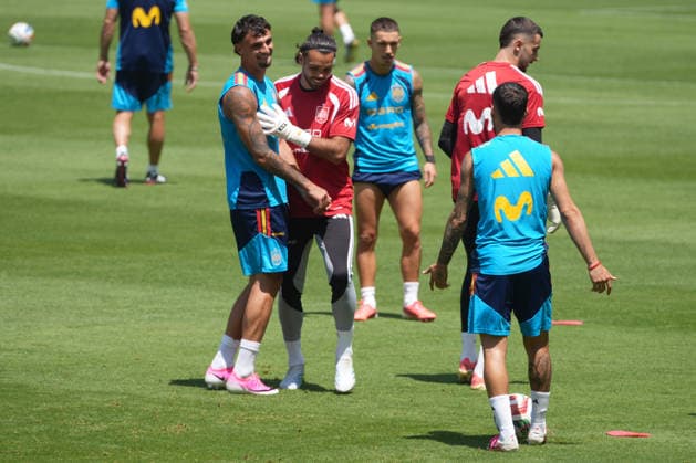 Fußball, FIFA WM, Nationalteam Spanien, Training Players of the Spanish national team, Nationalteam train in Los Angeles, USA, 03 July 2026. Spain national team training !ACHTUNG: NUR REDAKTIONELLE NUTZUNG!  Copyright: xOmarxAlonsox GR5164 20260703-55020792659_1