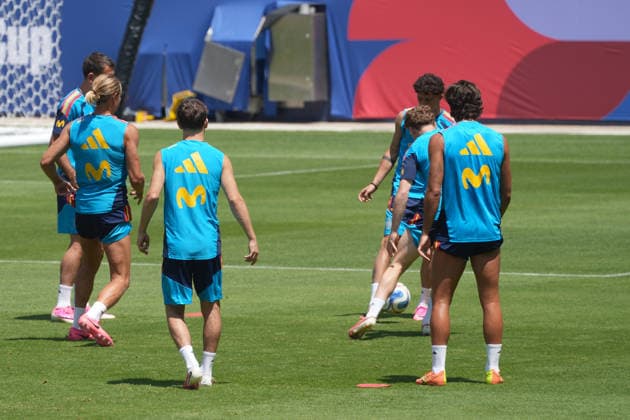 Fußball, FIFA WM, Nationalteam Spanien, Training Players of the Spanish national team, Nationalteam train in Los Angeles, USA, 03 July 2026. Spain national team training !ACHTUNG: NUR REDAKTIONELLE NUTZUNG!  Copyright: xOmarxAlonsox GR5161 20260703-55020792666_1