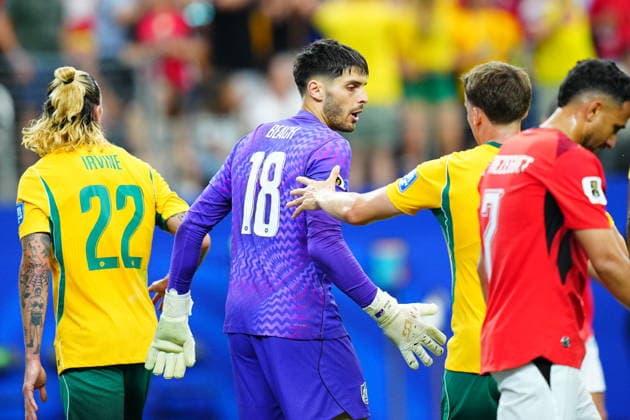 Australia v Egypt - FIFA World Cup, WM, Weltmeisterschaft, Fussball 2026 - Round of 32 ARLINGTON, USA - JULY 03: Goalkeeper Patrick Beach of Australia gestures during the 2026 FIFA World Cup Round of 32 match between Australia and Egypt at Dallas Stadium in Arlington, Texas, United States on July 03, 2026. Evrim Aydin Anadolu Texas United States. Editorial use only. Please get in touch for any other usage.  Copyright: x2026xAnadoluxEvrimxAydinx