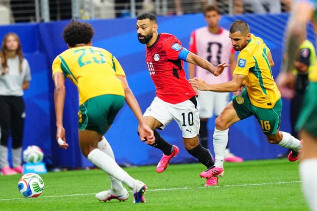 Australia v Egypt - FIFA World Cup, WM, Weltmeisterschaft, Fussball 2026 - Round of 32 ARLINGTON, USA - JULY 03: Aziz Behich (16) of Australia in action against Mohamed Salah (10) of Egypt during the 2026 FIFA World Cup Round of 32 match between Australia and Egypt at Dallas Stadium in Arlington, Texas, United States on July 03, 2026. Evrim Aydin Anadolu Texas United States. Editorial use only. Please get in touch for any other usage.  Copyright: x2026xAnadoluxEvrimxAydinx