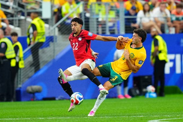 Australia v Egypt - FIFA World Cup, WM, Weltmeisterschaft, Fussball 2026 - Round of 32 ARLINGTON, USA - JULY 03: Alessandro Circati (3) of Australia in action against Omar Marmoush (22) of Egypt during the 2026 FIFA World Cup Round of 32 match between Australia and Egypt at Dallas Stadium in Arlington, Texas, United States on July 03, 2026. Evrim Aydin Anadolu Texas United States. Editorial use only. Please get in touch for any other usage.  Copyright: x2026xAnadoluxEvrimxAydinx