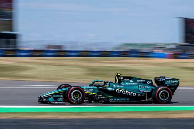 FORMULE 1 : Grand Prix d Angleterre - Silverstone - 03 07 2026 14 Fernando Alonso (ESP) Aston Martin Aramco Formula One Team (GBR) Aston Martin AMR26 Honda, during the Formula 1 British Grand Prix, at Silverstone from July 3rd to 5th, 2026 in Great Britain (GB) SILVERSTONEUnited Kingdom  Copyright: xIANxBUNDEYx xMPSxAGENCYx x