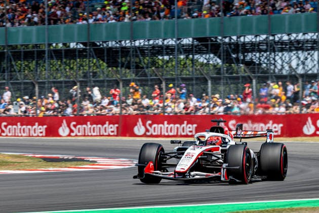 FORMULE 1 : Grand Prix d Angleterre - Silverstone - 03 07 2026 31 Esteban Ocon (FRA) TGR Haas F1 Team (USA) Haas VF-26 Ferrari, during the Formula 1 British Grand Prix, at Silverstone from July 3rd to 5th, 2026 in Great Britain (GB) SILVERSTONEUnited Kingdom  Copyright: xIANxBUNDEYx xMPSxAGENCYx x