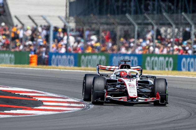 FORMULE 1 : Grand Prix d Angleterre - Silverstone - 03 07 2026 31 Esteban Ocon (FRA) TGR Haas F1 Team (USA) Haas VF-26 Ferrari, during the Formula 1 British Grand Prix, at Silverstone from July 3rd to 5th, 2026 in Great Britain (GB) SILVERSTONEUnited Kingdom  Copyright: xIANxBUNDEYx xMPSxAGENCYx x
