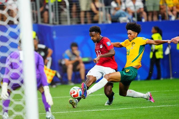Australia v Egypt - FIFA World Cup, WM, Weltmeisterschaft, Fussball 2026 - Round of 32 ARLINGTON, USA - JULY 03: Haissem Hassan (12) of Egypt in action against Lucas Herrington (25) of Australia during the 2026 FIFA World Cup Round of 32 match between Australia and Egypt at Dallas Stadium in Arlington, Texas, United States on July 03, 2026. Evrim Aydin Anadolu Texas United States. Editorial use only. Please get in touch for any other usage.  Copyright: x2026xAnadoluxEvrimxAydinx
