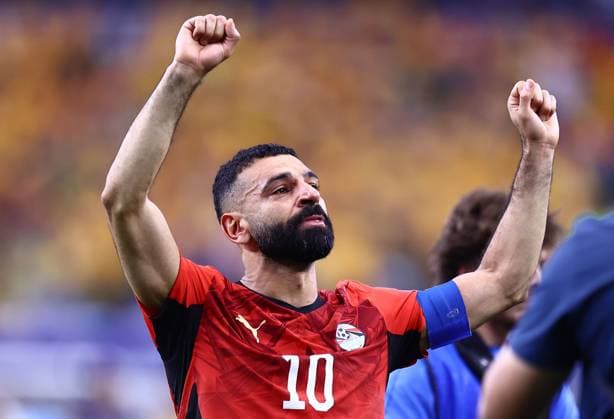 Mohamed Salah of Egypt acknowledges the fans Australia v Egypt, 2026 FIFA World Cup, WM, Weltmeisterschaft, Fussball Round of 32, Football, Dallas Stadium, Arlington, Texas, USA - 03 Jul 2026Arlington Dallas Stadium Texas (TX) United States of America  Copyright: xMichaelxZemanek Shutterstockx 16975786am