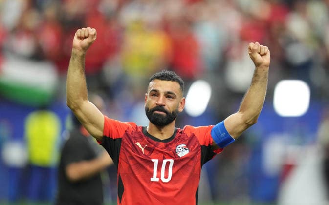 Mohamed Salah (Egypt) with post game celebration during Australia and Egypt, Round of 32 FIFA World Cup, WM, Weltmeisterschaft, Fussball 2026, Dallas Stadium, Arlington, United States on July 3, 2026. Thor Wegner DeFodi Images. (Photo by DeFodi Images) - *** Mohamed Salah of Egypt celebrating after the game between Australia and Egypt in the Round of 32 of the 2026 FIFA World Cup at Dallas Stadium in Arlington, United States, on July 3, 2026. Photo by DeFodi Images (Thor Wegner)