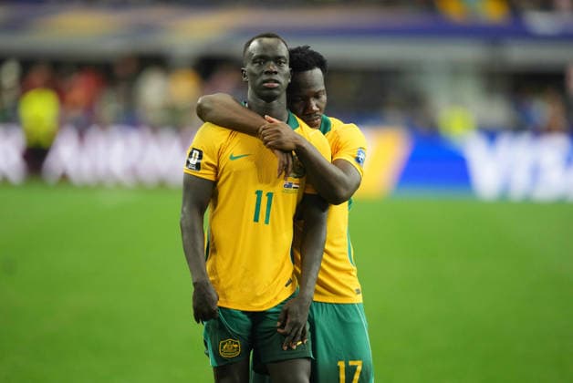 Awer Mabil (Australia) and Nestory Irankunda (Australia) during Australia and Egypt, Round of 32 FIFA World Cup, WM, Weltmeisterschaft, Fussball 2026, Dallas Stadium, Arlington, United States on July 3, 2026. Thor Wegner DeFodi Images. (Photo by DeFodi Images) - *** Awer Mabil (Australia) and Nestory Irankunda (Australia) during the Australia vs. Egypt match in the Round of 32 of the 2026 FIFA World Cup at Dallas Stadium in Arlington, United States, on July 3, 2026. Photo by Thor Wegner, DeFodi Images