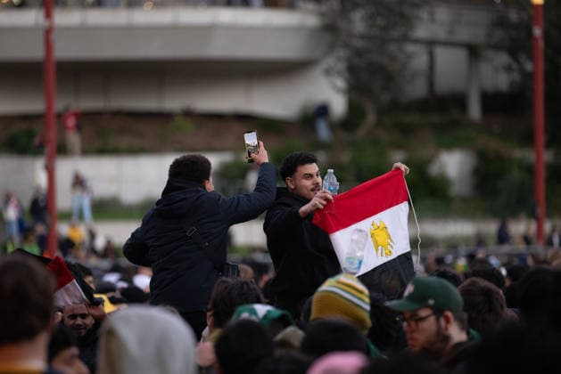 WORLD CUP LIVE SITE SYDNEY, Egypt fans celebrate their win at a live site during the FIFA World Cup, WM, Weltmeisterschaft, Fussball match between Australia and Egypt at Tumbalong Park in Sydney, Saturday, July 4, 2026 ( NO ARCHIVING SYDNEY NEW SOUTH WALES AUSTRALIA  Copyright: xSITTHIXAYxDITTHAVONGx 20260704156781184800